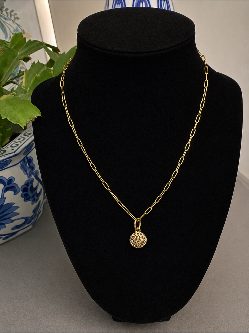 Gold Link Chain Necklace with Filigree Pendant - Women Jewelry
